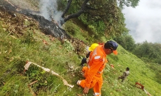 Rơi trực thăng ở Ấn Độ