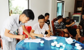 Tỉnh Phú Thọ yêu cầu hoàn trả tiền, bổ sung thẻ bảo hiểm y tế cho học sinh bị “treo” quyền lợi