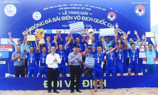 Khánh Hòa đăng quang Giải Bóng đá bãi biển vô địch quốc gia 2025