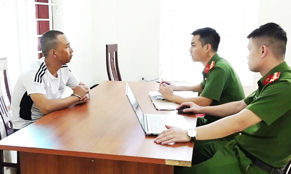  Giả danh công an dọa 3 nữ sinh để chiếm đoạt tài sản