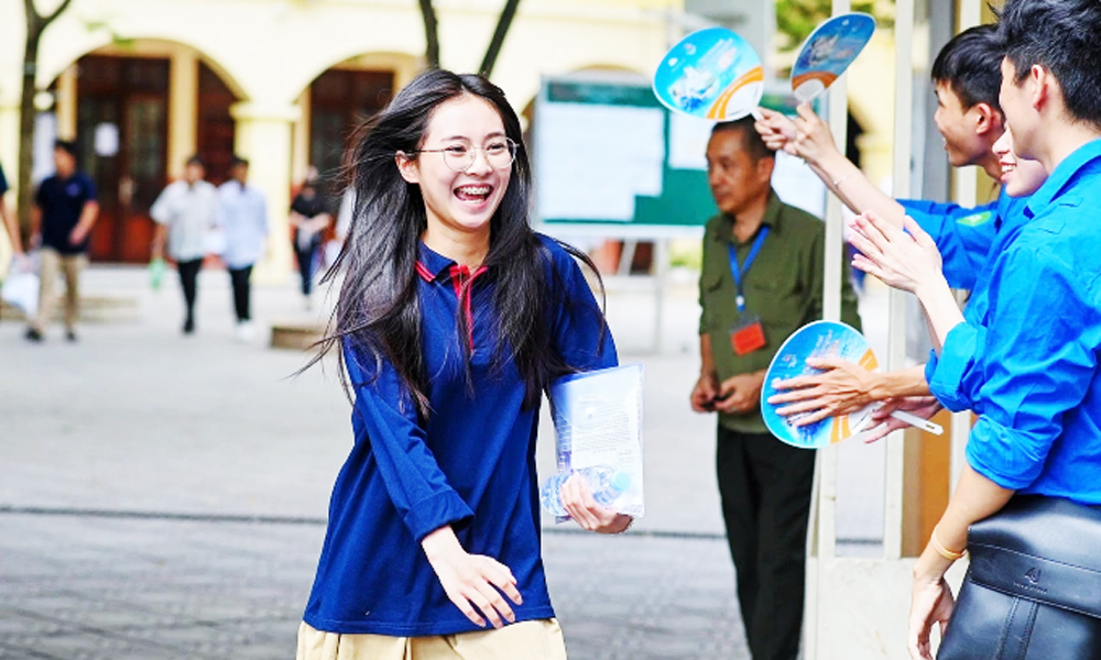  Gợi ý đáp án môn Ngữ văn thi tốt nghiệp trung học phổ thông 2025