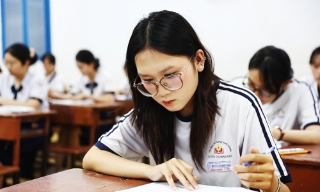 Đề thi Ngữ văn thi tốt nghiệp trung học phổ thông 2025