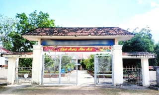 Kỷ luật hiệu trưởng gửi ảnh nhạy cảm trong nhóm Zalo của trường