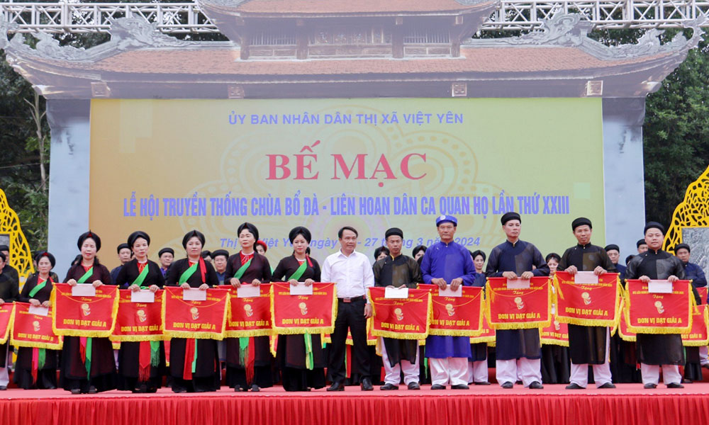 10 đơn vị đoạt giải A tại Liên hoan Dân ca quan họ thị xã Việt Yên lần thứ 23