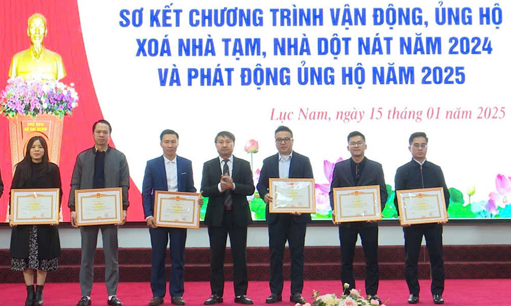  Lục Nam phát động ủng hộ "Tết vì người nghèo" và vận động hỗ trợ xóa nhà tạm, nhà dột nát năm 2025