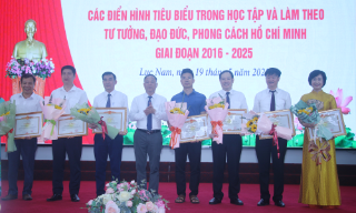 Lục Nam: Khen thưởng nhiều tập thể, cá nhân có thành tích xuất sắc trong học và làm theo Bác