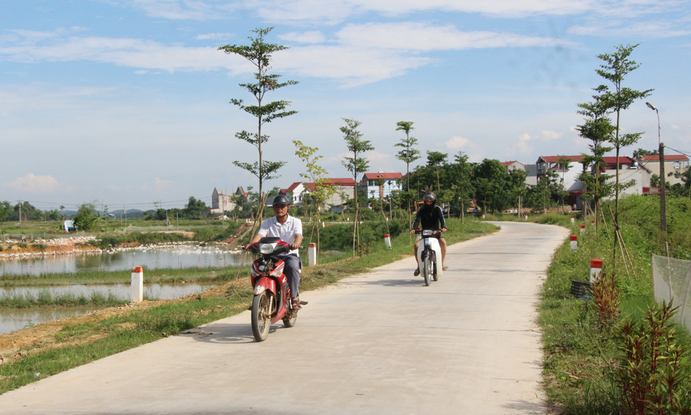 Phát triển kinh tế, xây đời sống mới